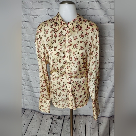 Zara Floral Satin Blouse Top Button Down Size Medium Ruched Sides Fitted - Picture 1 of 9